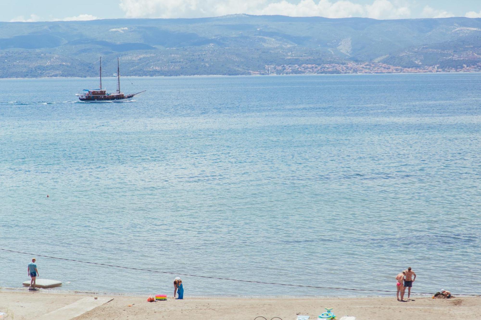 Apartments Sea View Omiš Habitación foto